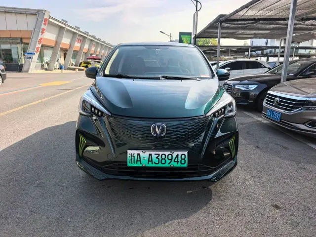 Changan Benben E-Star — Фото автомобиля 2