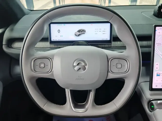 Nio EC6 — Фото автомобиля 10