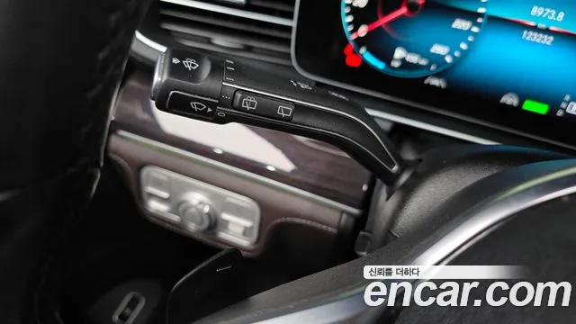 Mercedes-Benz GLE-Class — Фото автомобиля 27