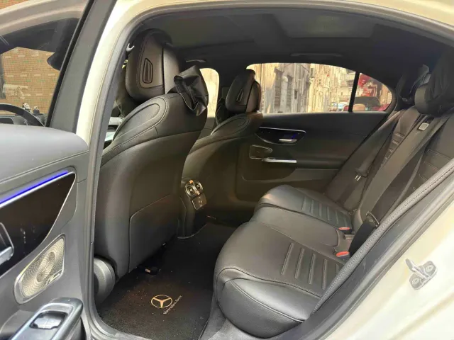 Mercedes-Benz C-Class — Фото автомобиля 4