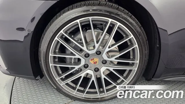 Porsche Panamera 976 — Фото автомобиля 5