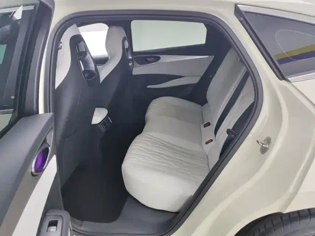 BYD Seal 06 — Фото автомобиля 11