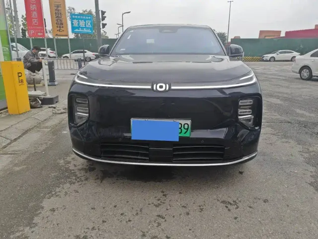 Changan Qiyuan Q07 — Фото автомобиля 2