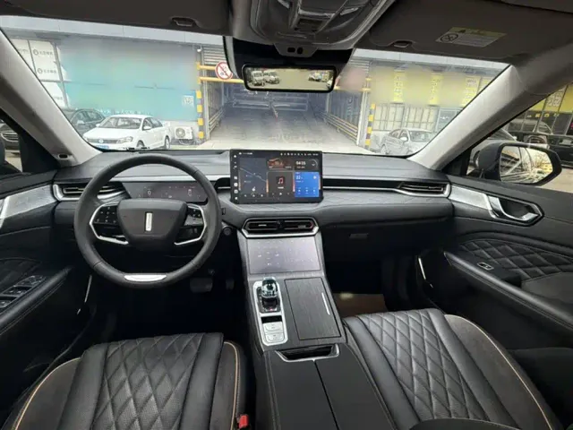 Wey Latte DHT — Фото автомобиля 7