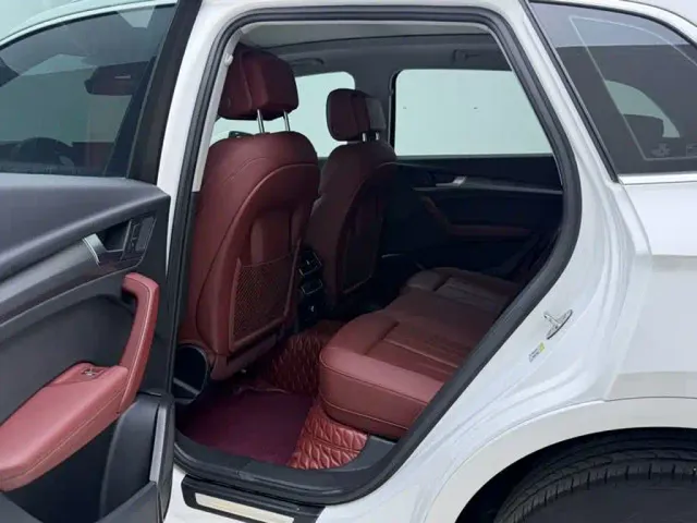 Audi Q5L — Фото автомобиля 8