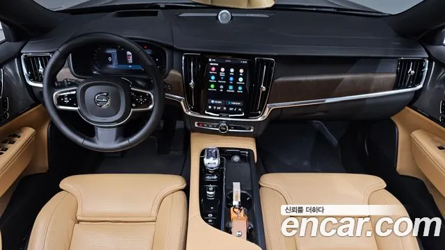 Volvo V90 — Фото автомобиля 10