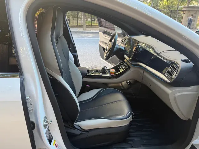 BYD Qin PLUS — Фото автомобиля 9