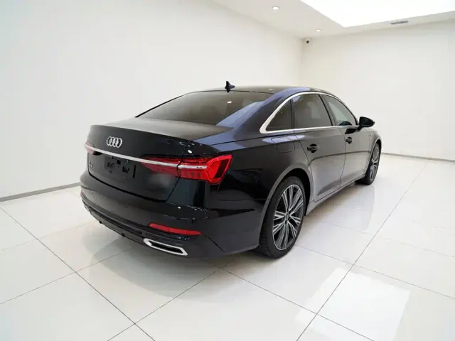 Audi A6L — Фото автомобиля 4