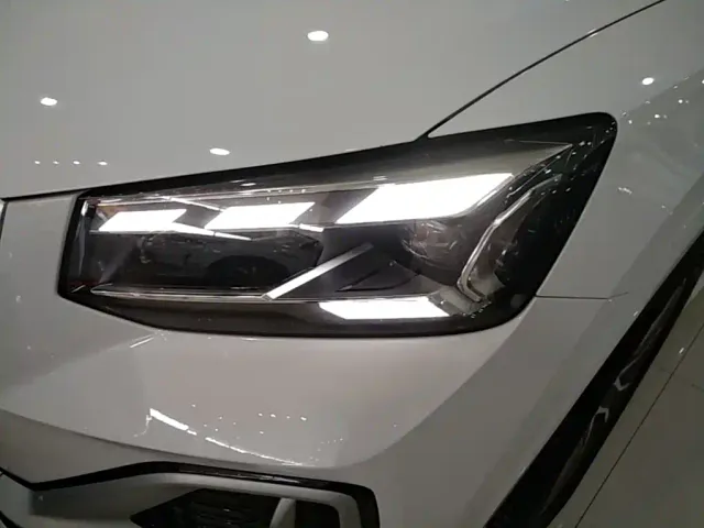 Audi Q2L — Фото автомобиля 23