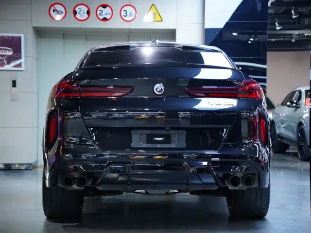 BMW X6 M — Фото автомобиля 6