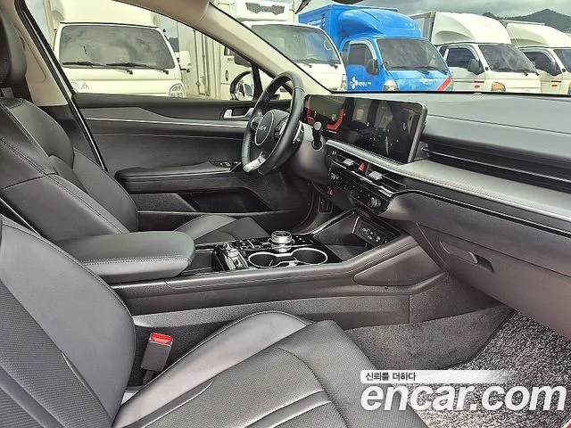Kia K5 Generation 3 — Фото автомобиля 14