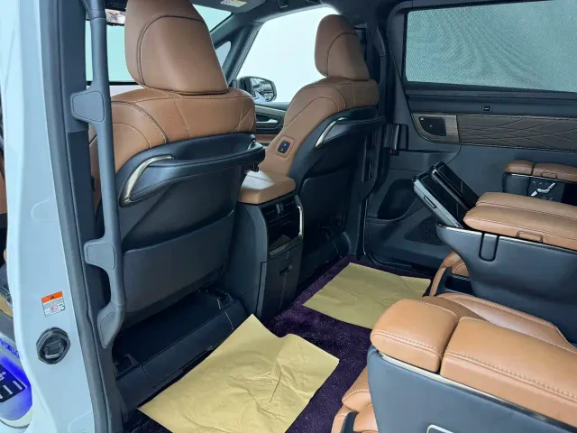 Toyota Vellfire — Фото автомобиля 10