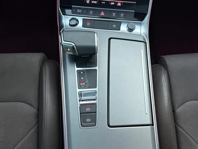 Audi A7L — Фото автомобиля 17