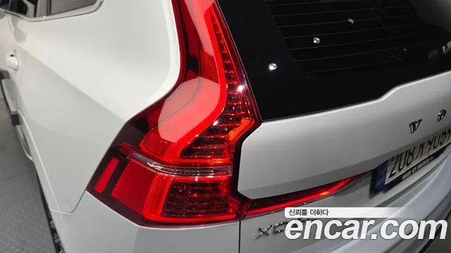 Вольво XC60 — Фото автомобиля 19