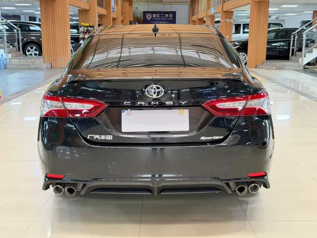 Toyota Camry — Фото автомобиля 20