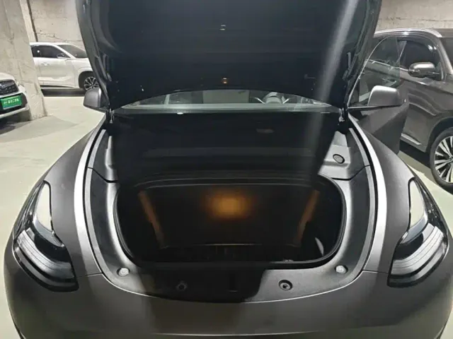Tesla Model Y — Фото автомобиля 22