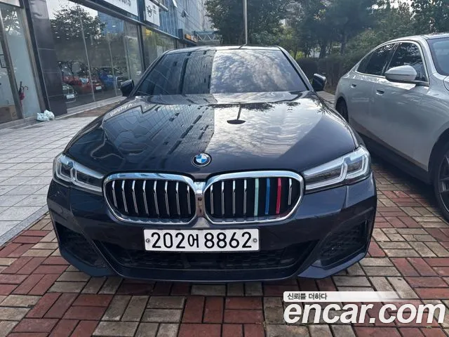 Фотография автомобиля — BMW 5 Series G30