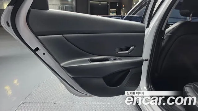 Hyundai AVANTE Новый Avante (CN7) — Фото автомобиля 25