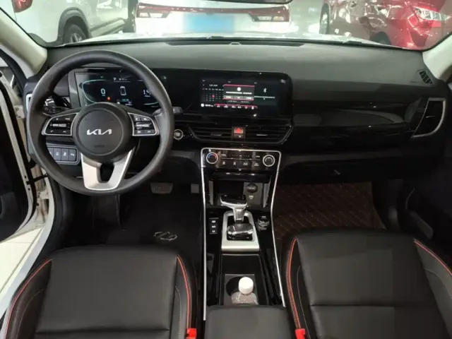 Kia Seltos — Фото автомобиля 9