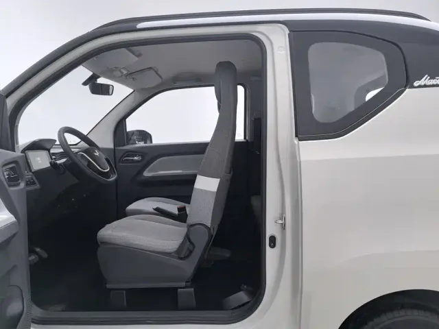 Wuling Hongguang Mini EV — Фото автомобиля 10
