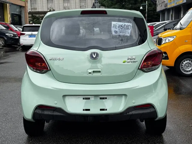 Changan Benben E-Star — Фото автомобиля 4