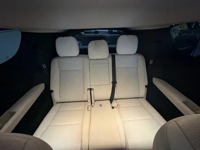 Li Auto MEGA — Фото автомобиля 14
