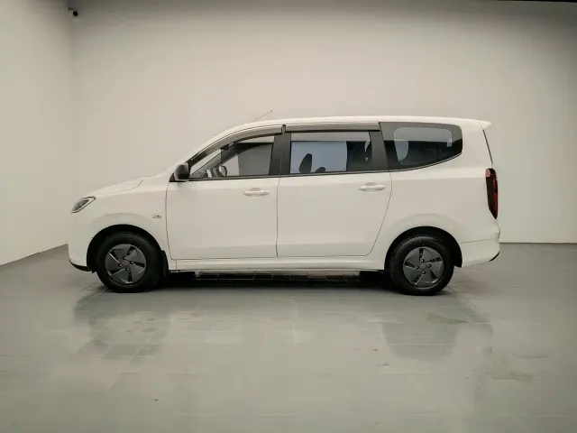 Wuling Hongguang — Фото автомобиля 4