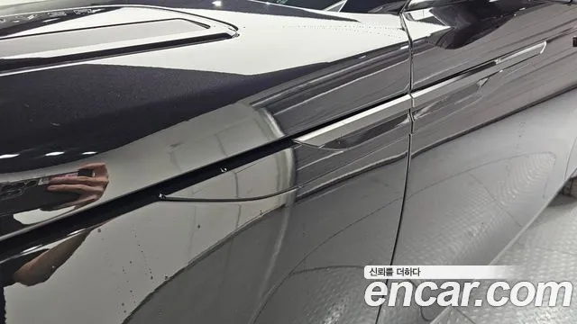 Land Rover Range Rover Velar Range Rover Velar 2.0 P250 Dynamic SE — Фото автомобиля 20