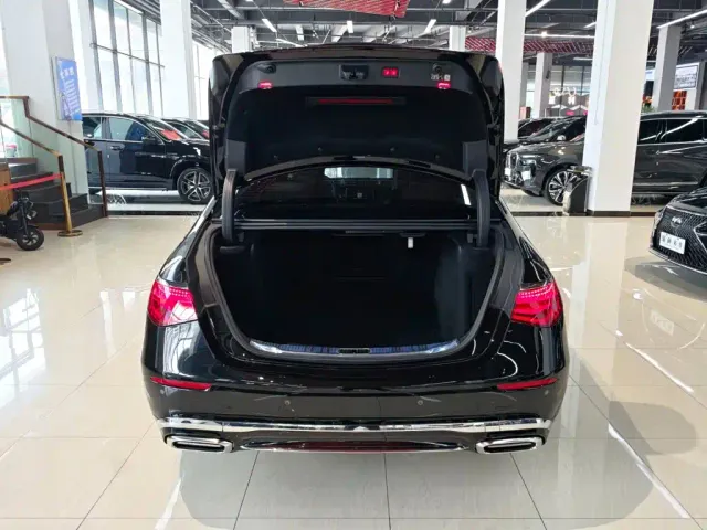 Mercedes-Benz Maybach S-Class 2024 Facelift S 480 4MATIC — Фото автомобиля 8