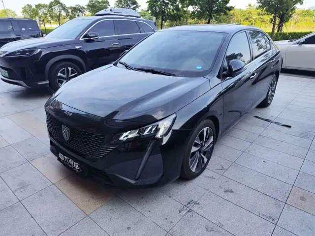 Фотография автомобиля — Peugeot 408