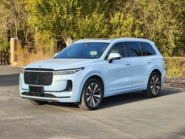 Фотография автомобиля — Li Auto ONE