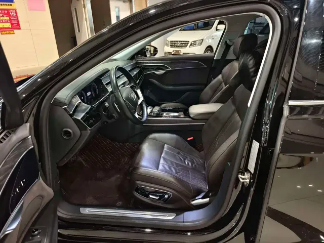 Audi A8 — Фото автомобиля 4
