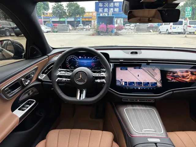 Mercedes-Benz E-Class — Фото автомобиля 10