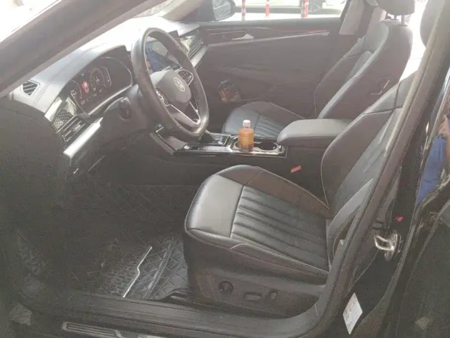 Volkswagen Passat — Фото автомобиля 9