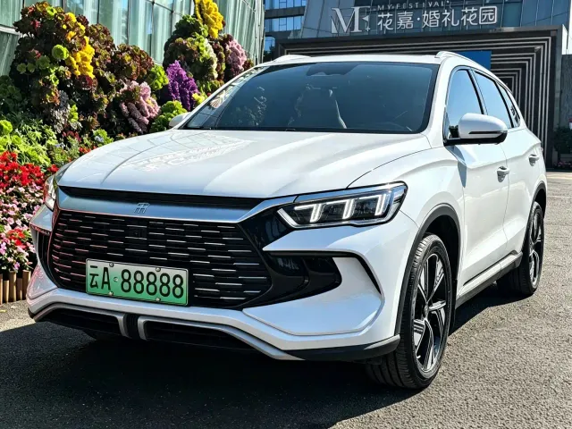 Фотография автомобиля — BYD Song Pro