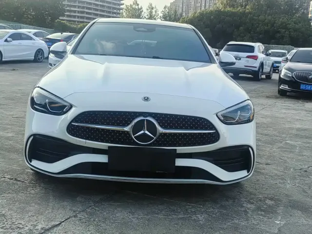 Фотография автомобиля — Mercedes-Benz C-Class