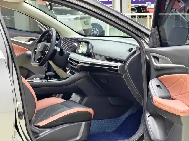 Changan Eado — Фото автомобиля 6