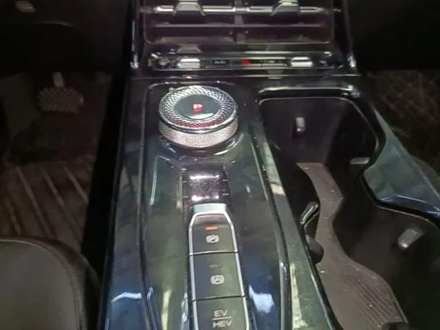 Wuling Starlight — Фото автомобиля 13