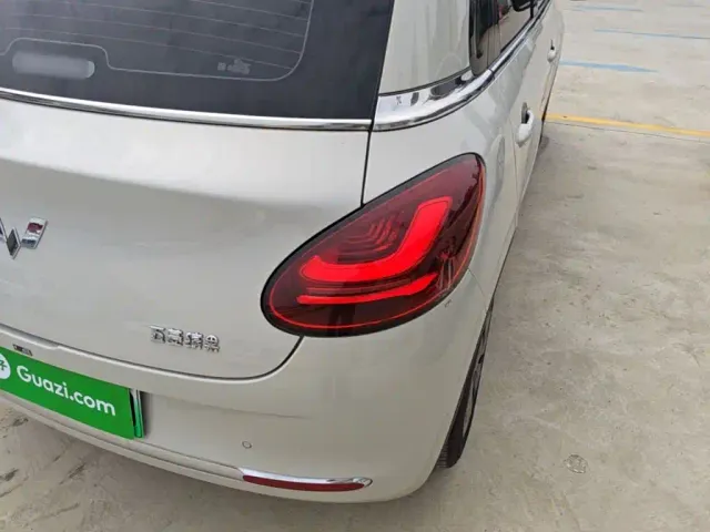 Wuling Bingo — Фото автомобиля 7