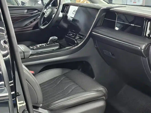 GAC Trumpchi M8 — Фото автомобиля 7