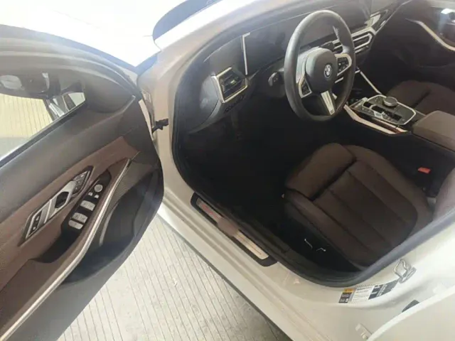 BMW i3 — Фото автомобиля 15