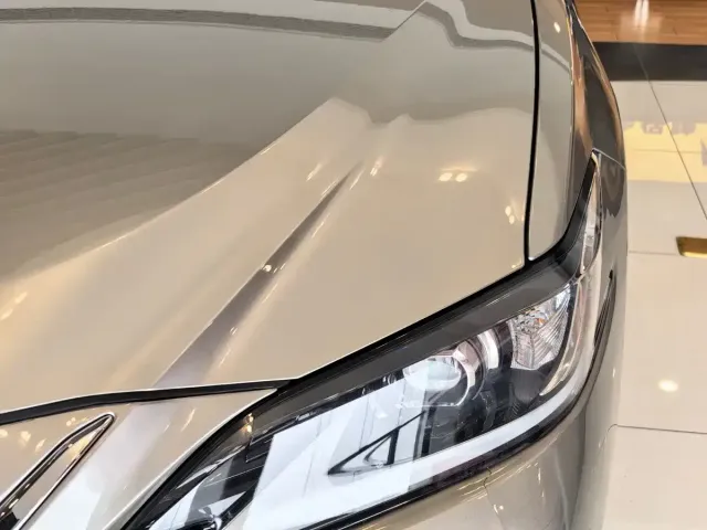 Lexus ES — Фото автомобиля 11