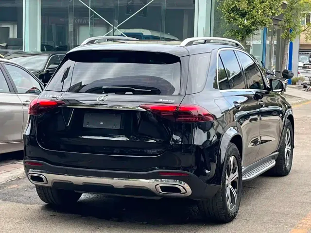 Mercedes-Benz GLE-Class — Фото автомобиля 3