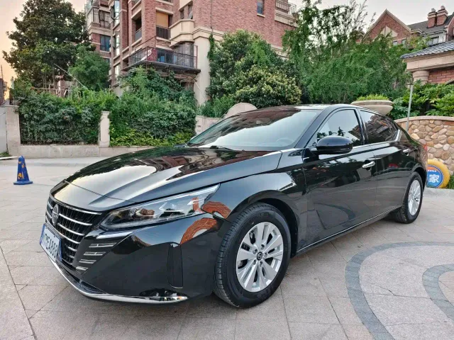 Фотография автомобиля — Nissan Teana