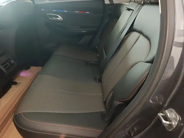 Changan X7 Plus — Фото автомобиля 16