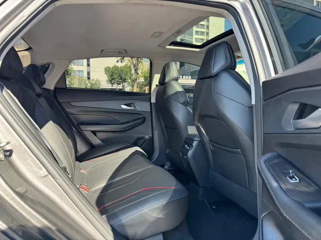 Geely Binrui — Фото автомобиля 8