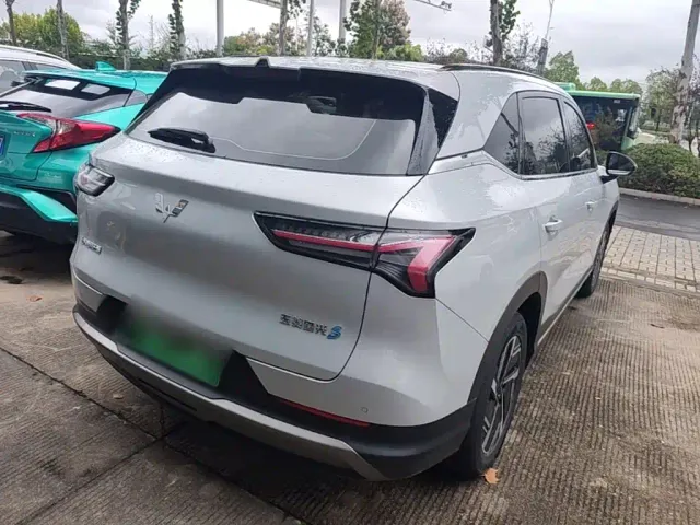 Wuling Starlight S — Фото автомобиля 6