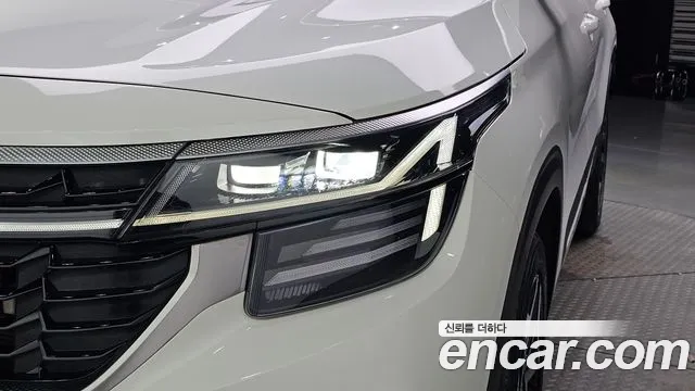 Kia Seltos New — Фото автомобиля 7