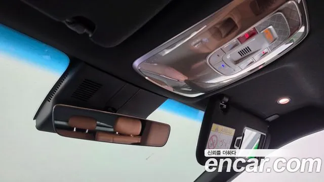 Genesis GV70 — Фото автомобиля 29