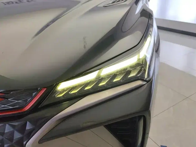 Geely Binyue — Фото автомобиля 5